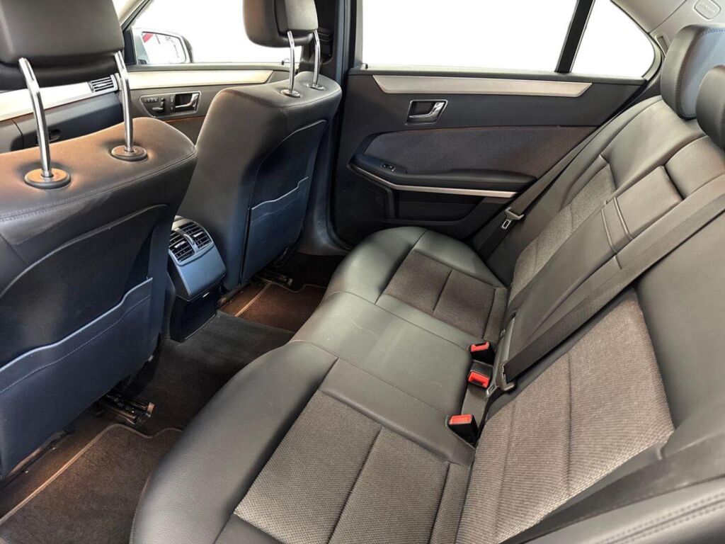 Mercedes-Benz E 2010 Harmaa