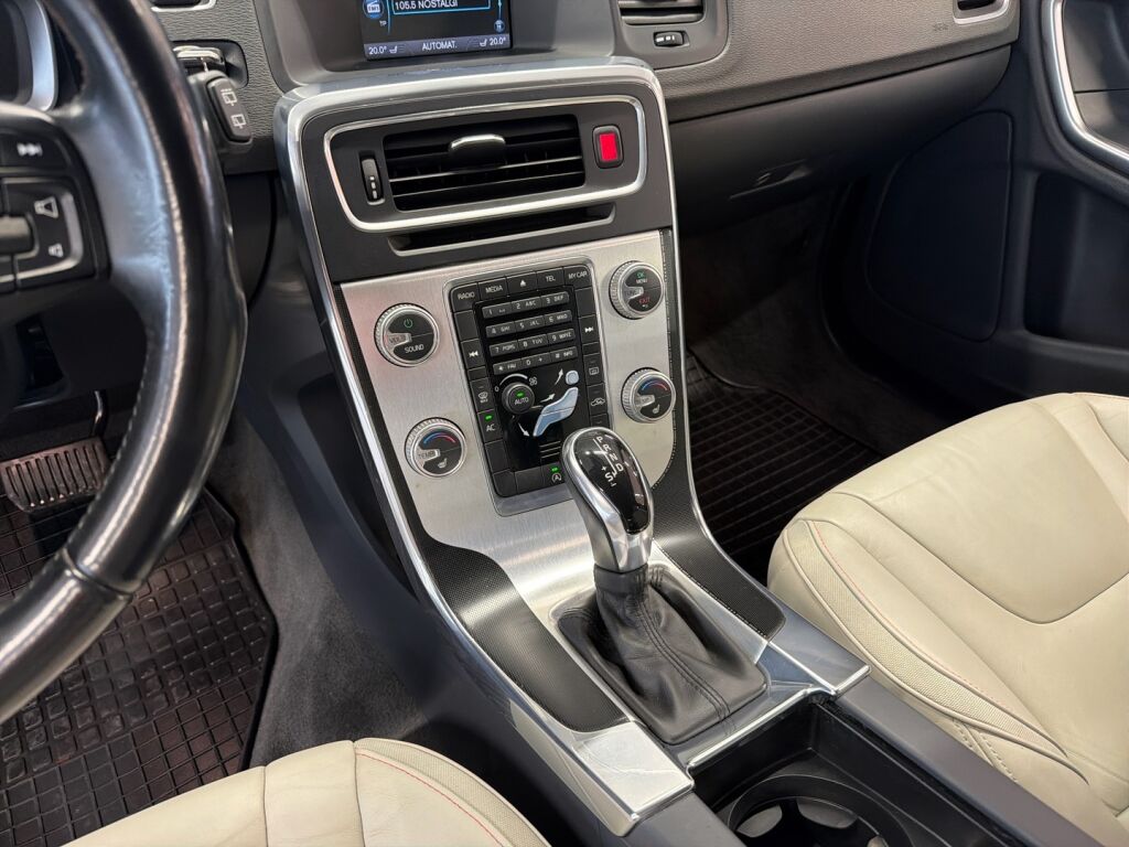 Volvo V60 2014 Sininen