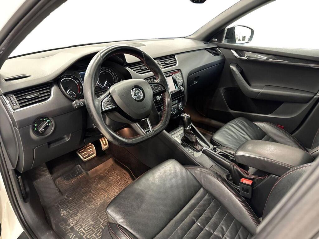 Skoda Octavia 2014 Valkoinen
