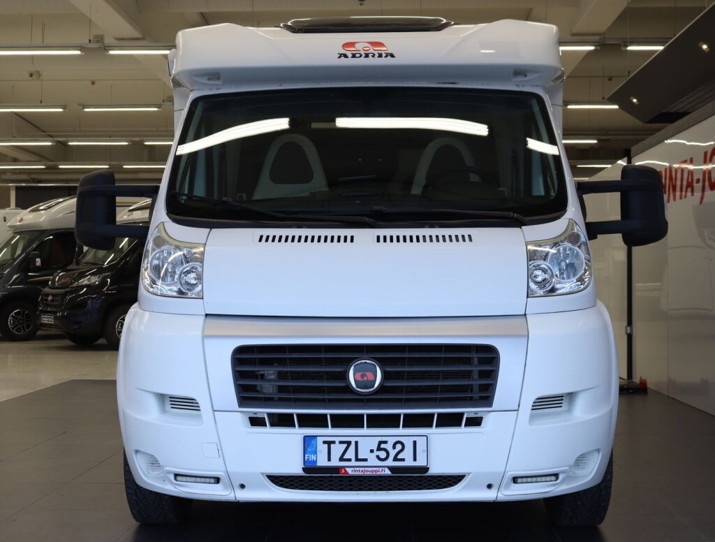 Adria Coral Plus 650 SF 2014 Valkoinen