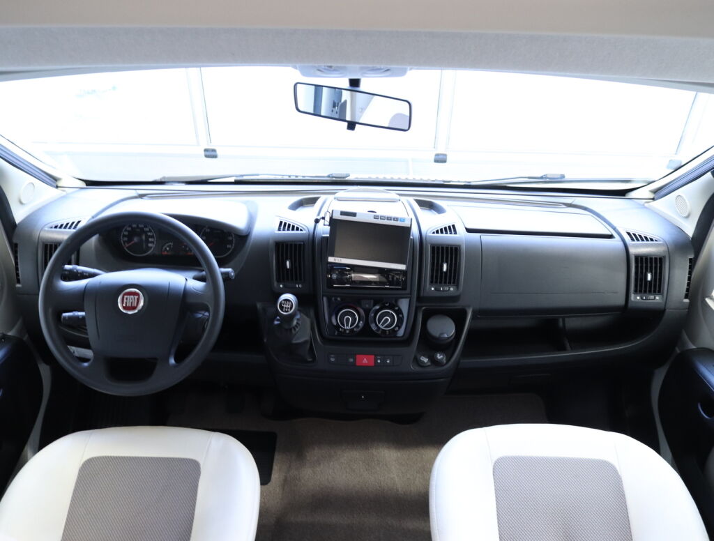 Adria Coral Plus 650 SF 2014 Valkoinen