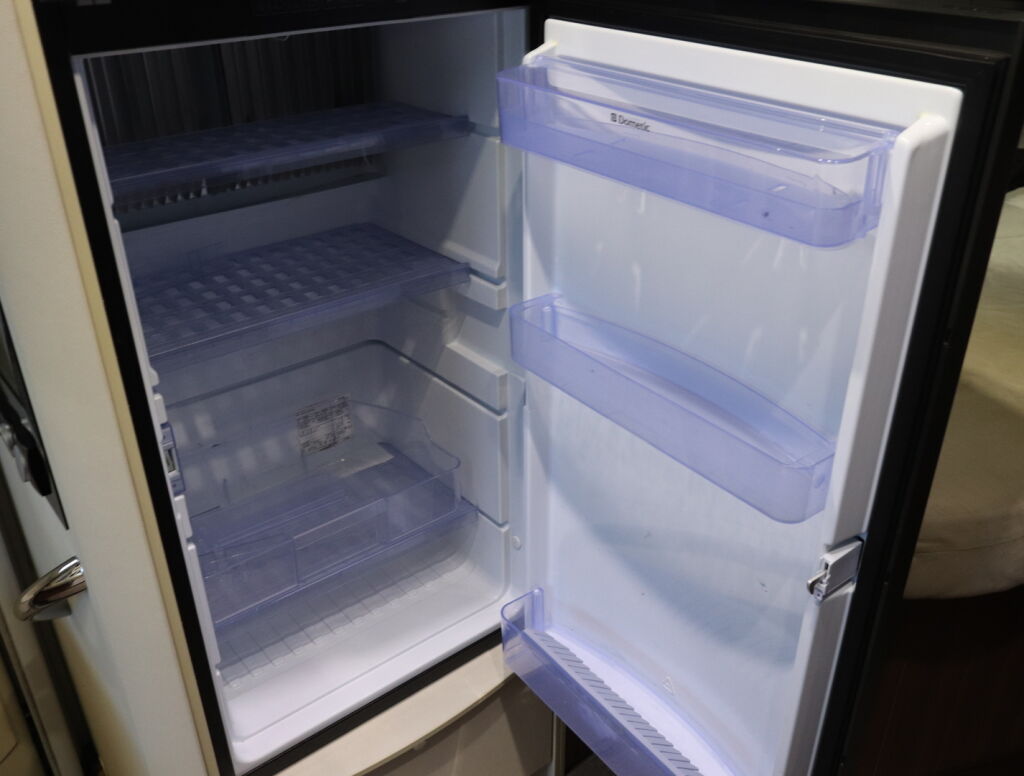 Adria Coral Plus 650 SF 2014 Valkoinen