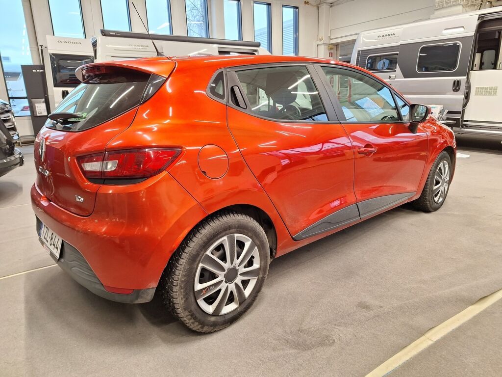 Renault Clio 2014 Punainen