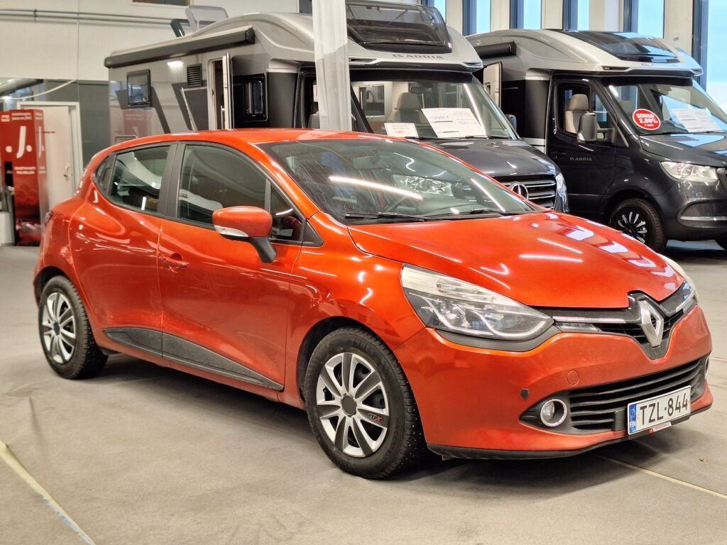 Renault Clio 2014 Punainen