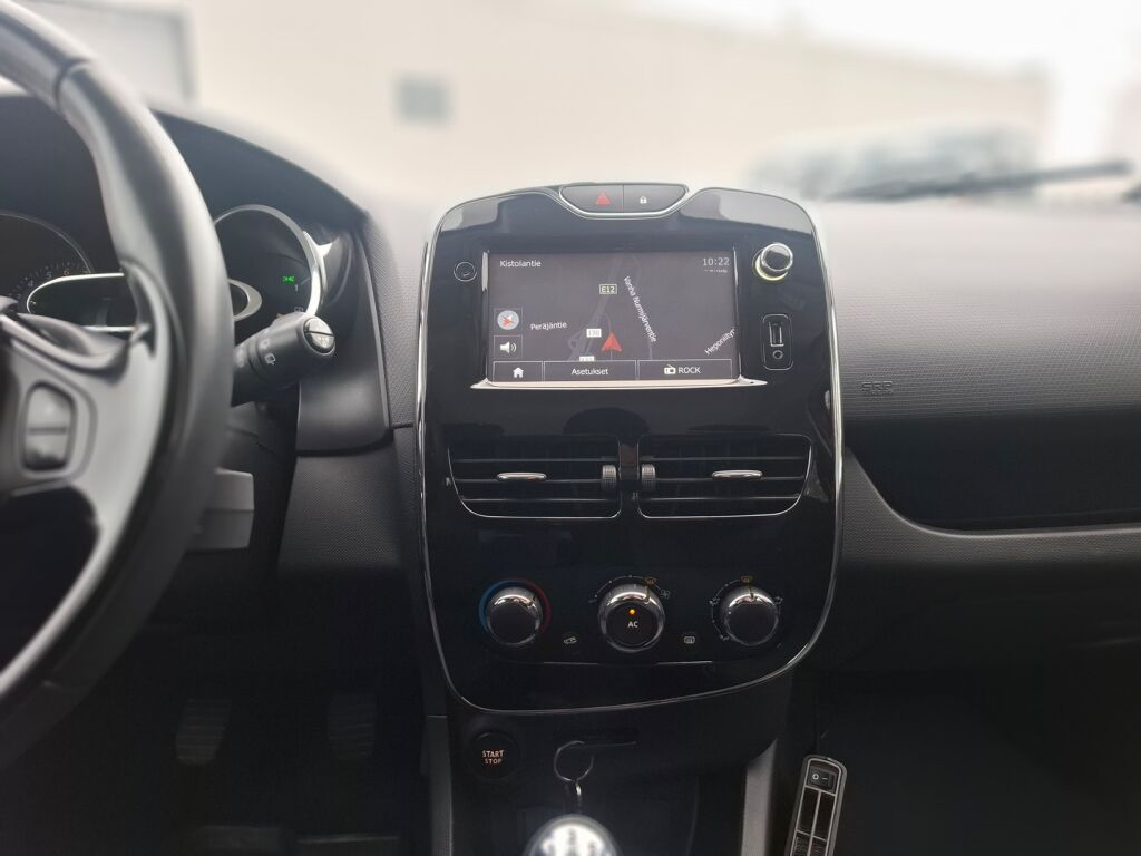 Renault Clio 2014 Punainen