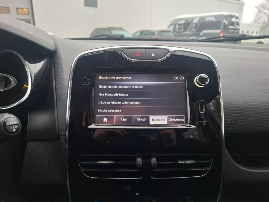 Renault Clio 2014 Punainen