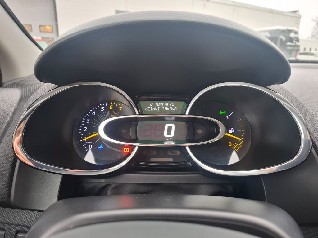 Renault Clio 2014 Punainen