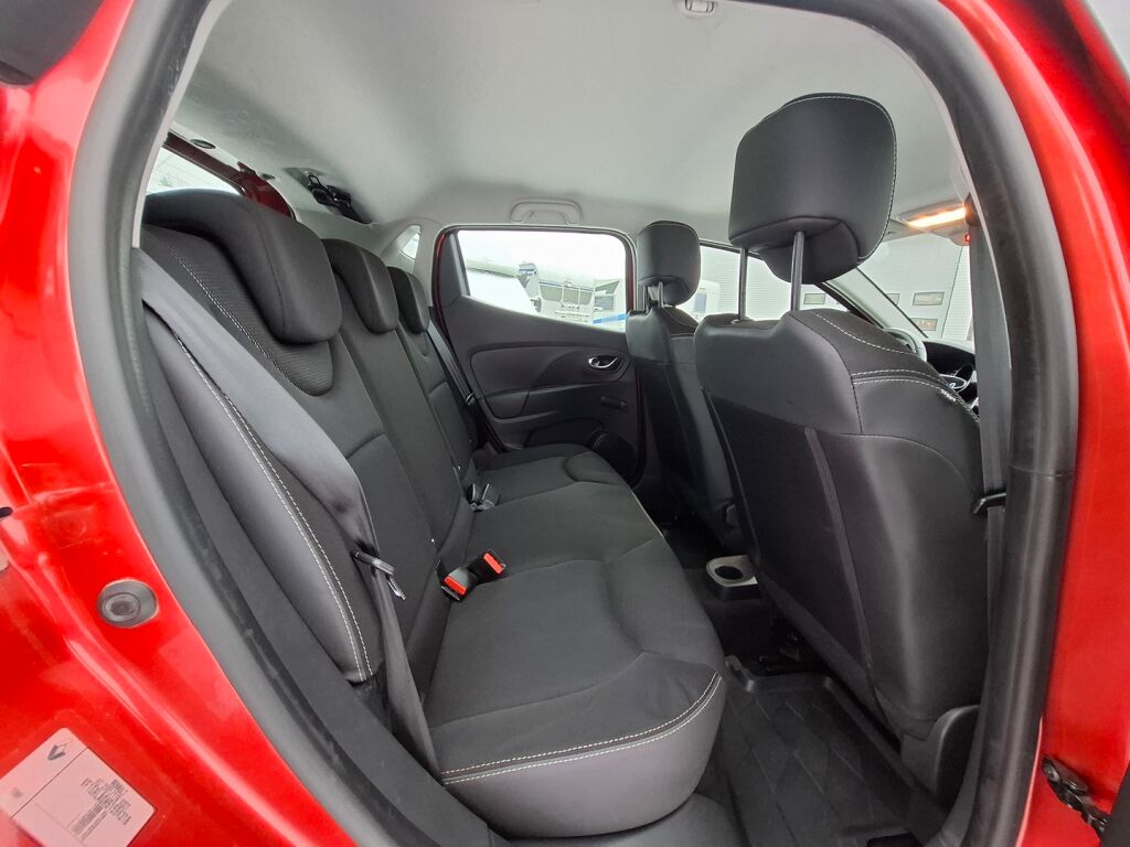 Renault Clio 2014 Punainen