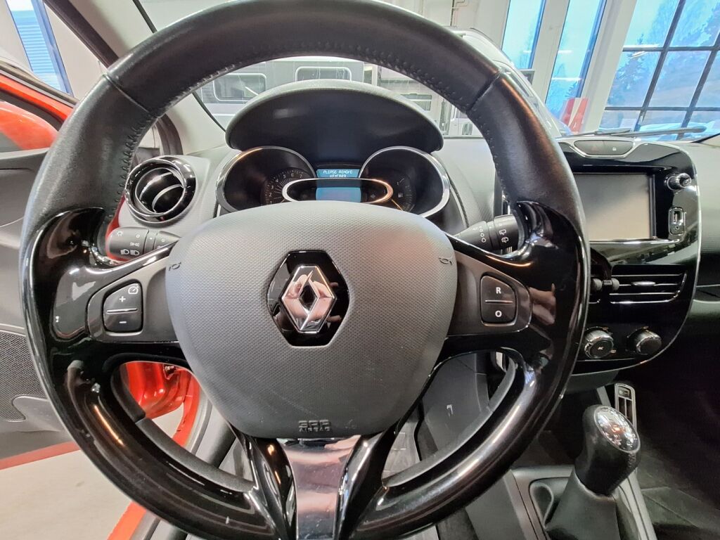 Renault Clio 2014 Punainen