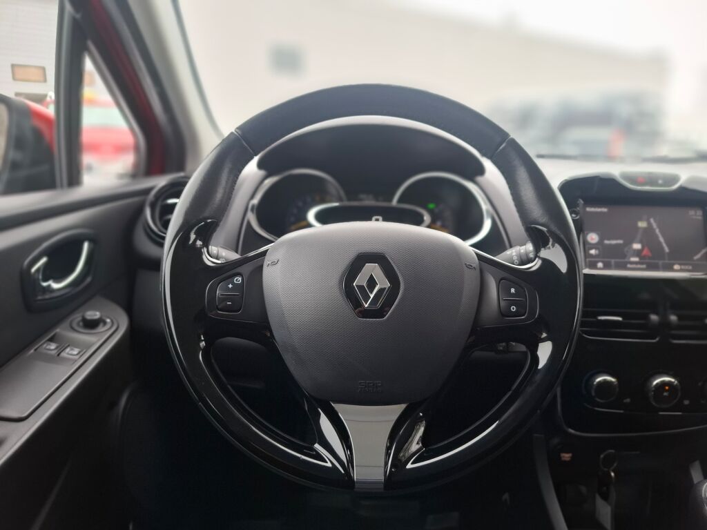 Renault Clio 2014 Punainen