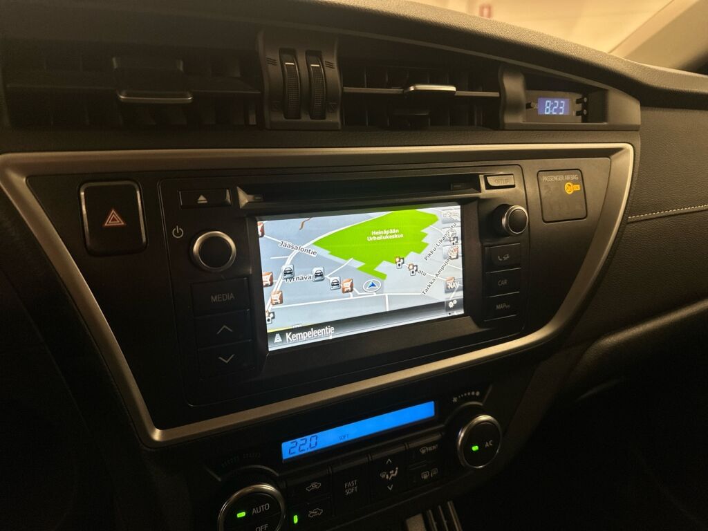 Toyota Auris 2015 Ruskea (beige)