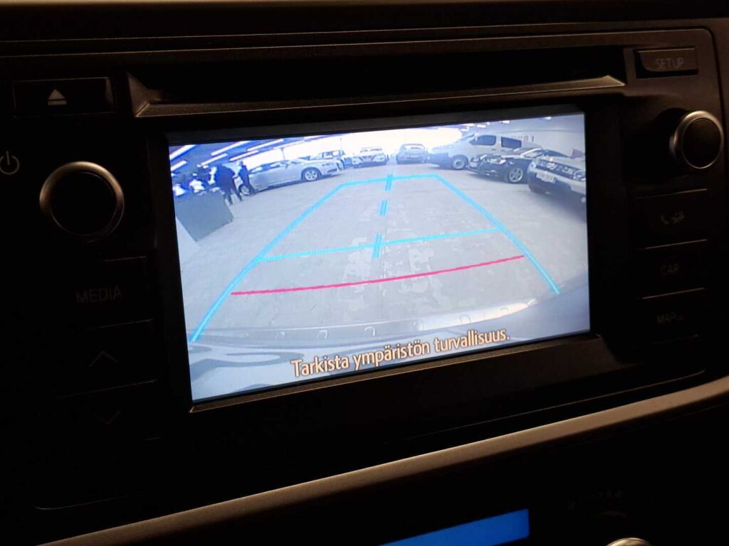 Toyota Auris 2015 Ruskea (beige)