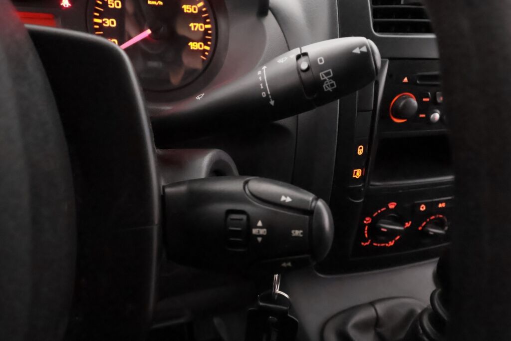 Toyota Proace 2015 Harmaa