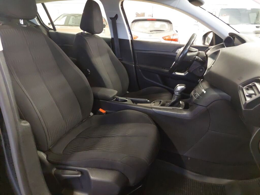 Peugeot 308 2015 Musta