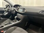 Peugeot 308 2015 Punainen