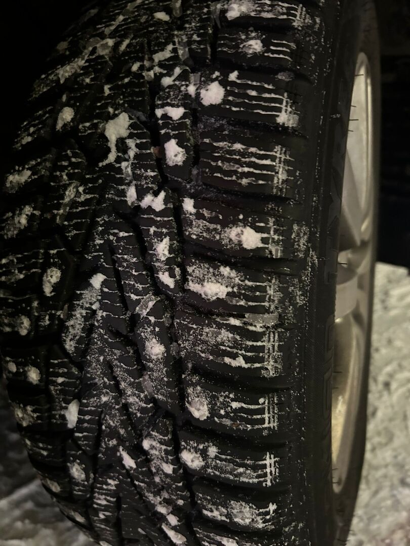 Peugeot 308 2015 Punainen