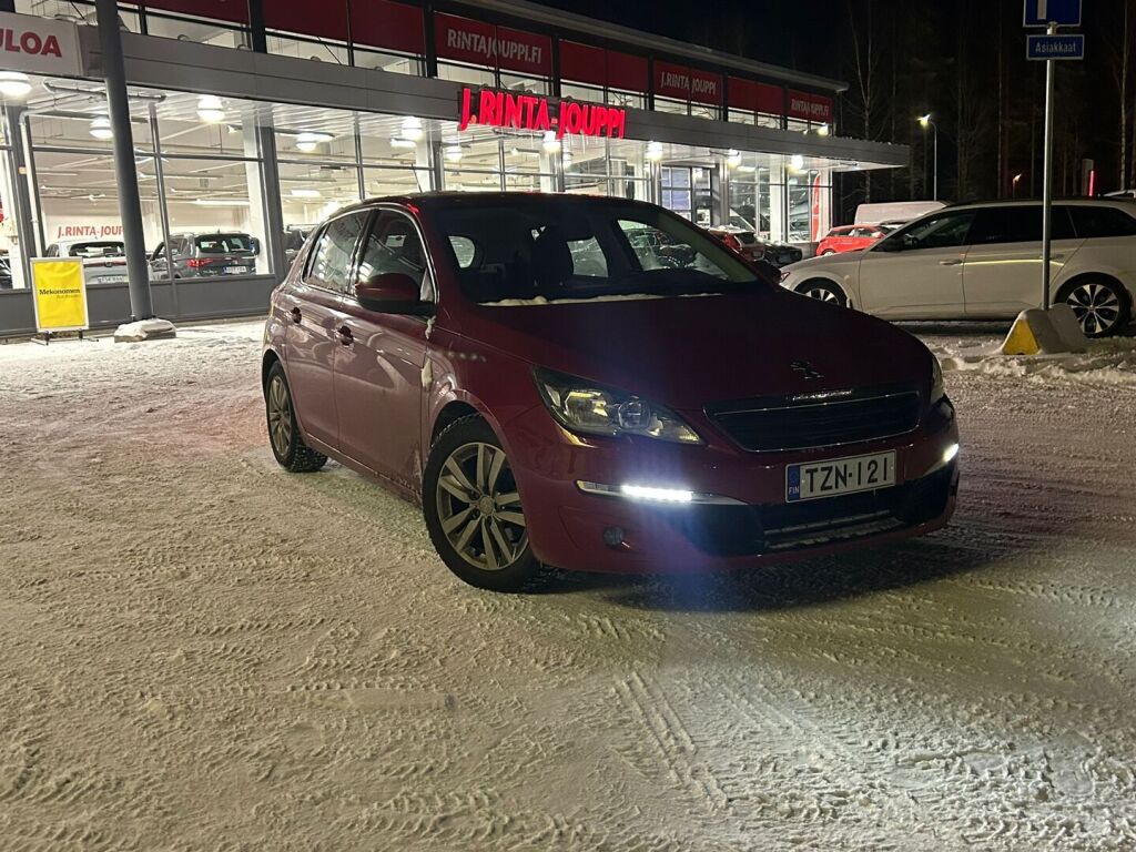 Peugeot 308 2015 Punainen