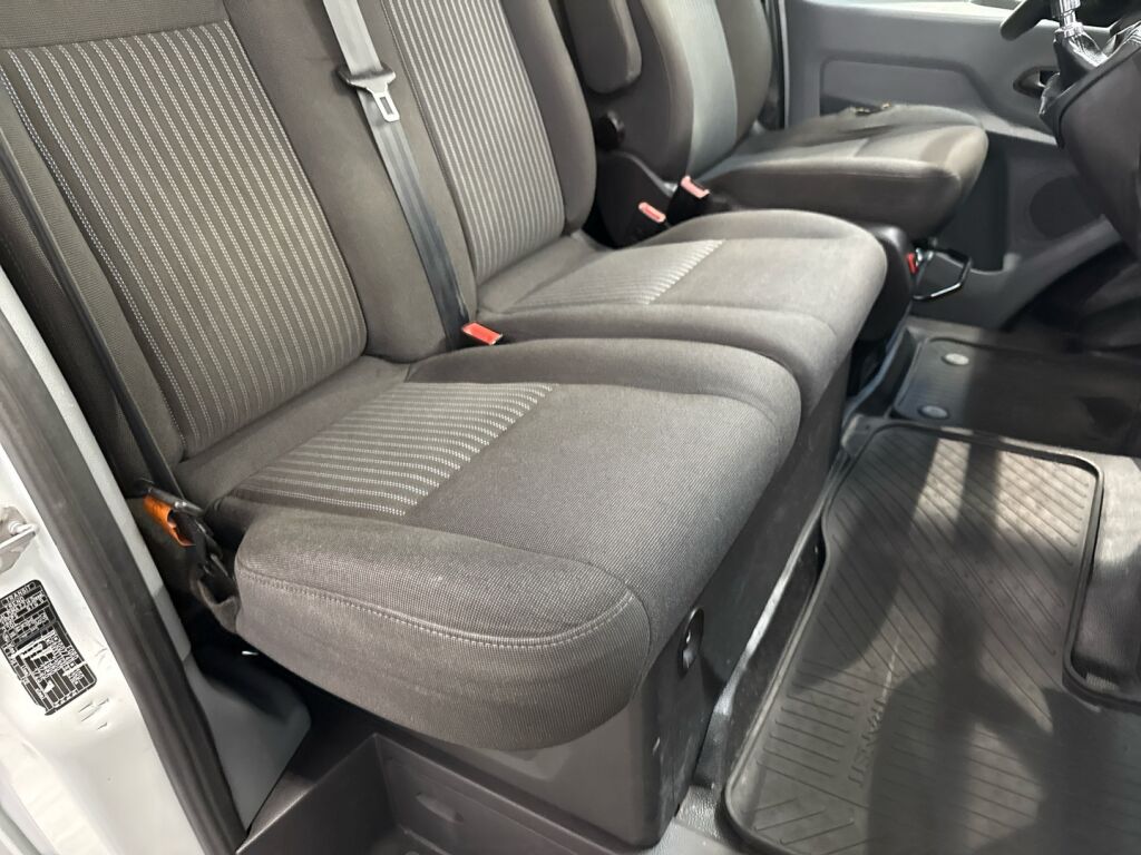 Ford Transit 2015 Valkoinen