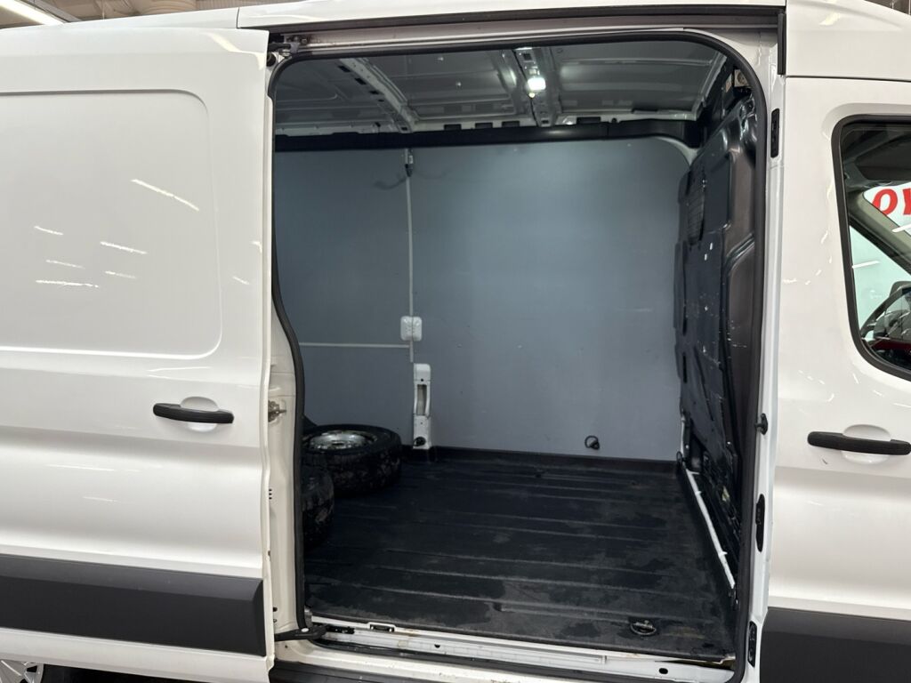 Ford Transit 2015 Valkoinen