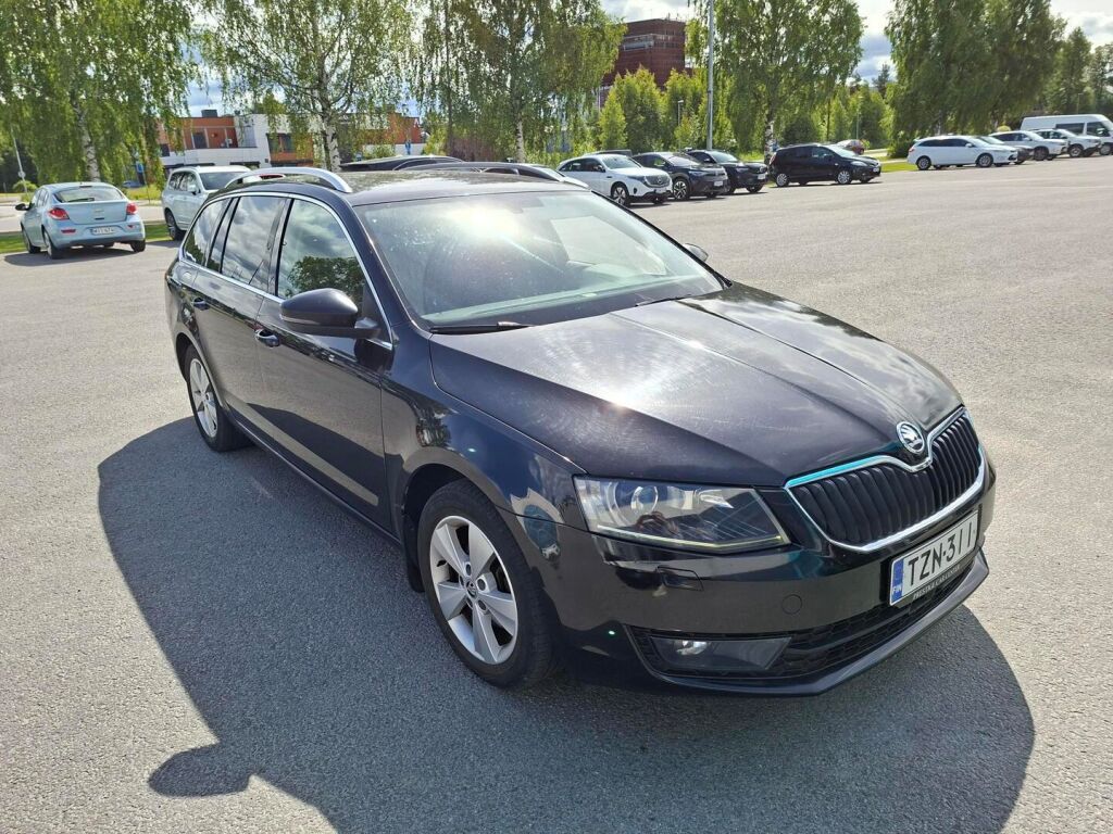 Skoda Octavia 2014 Musta