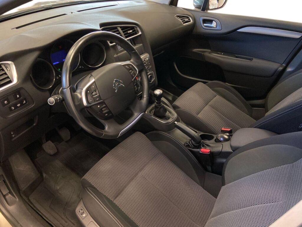 Citroen C4 2015 Ruskea (beige)