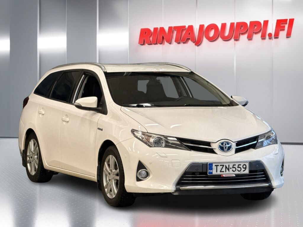 Toyota Auris 2015 Valkoinen