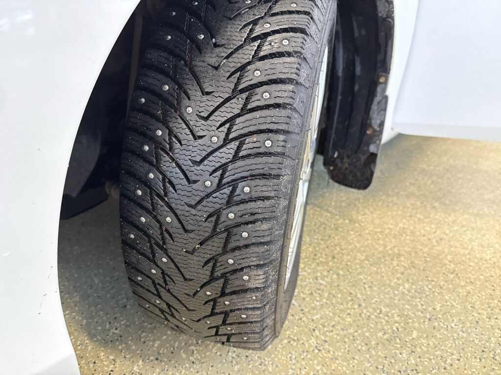 Toyota Auris 2015 Valkoinen