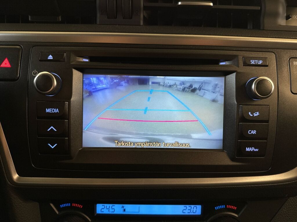 Toyota Auris 2015 Valkoinen