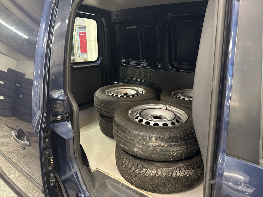 Volkswagen Caddy 2014 Sininen