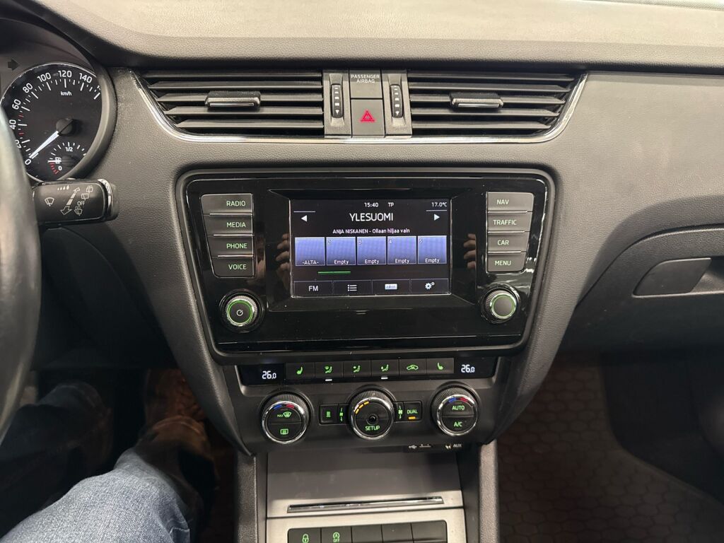 Skoda Octavia 2014 Ruskea (beige)