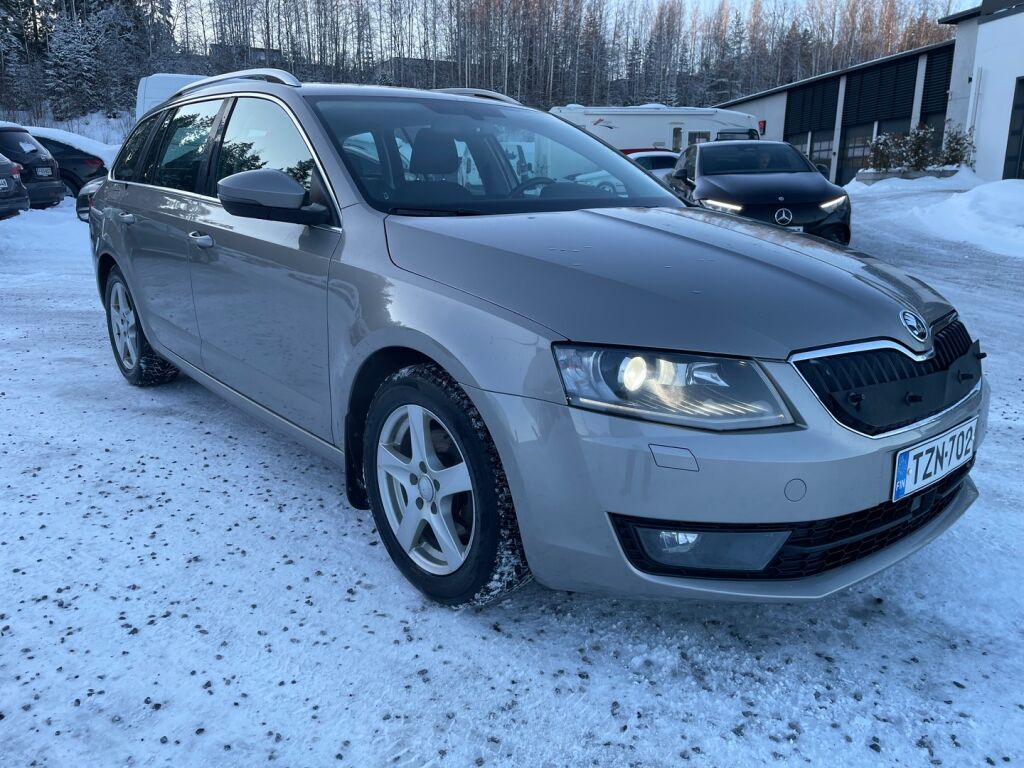 Skoda Octavia 2014 Ruskea (beige)