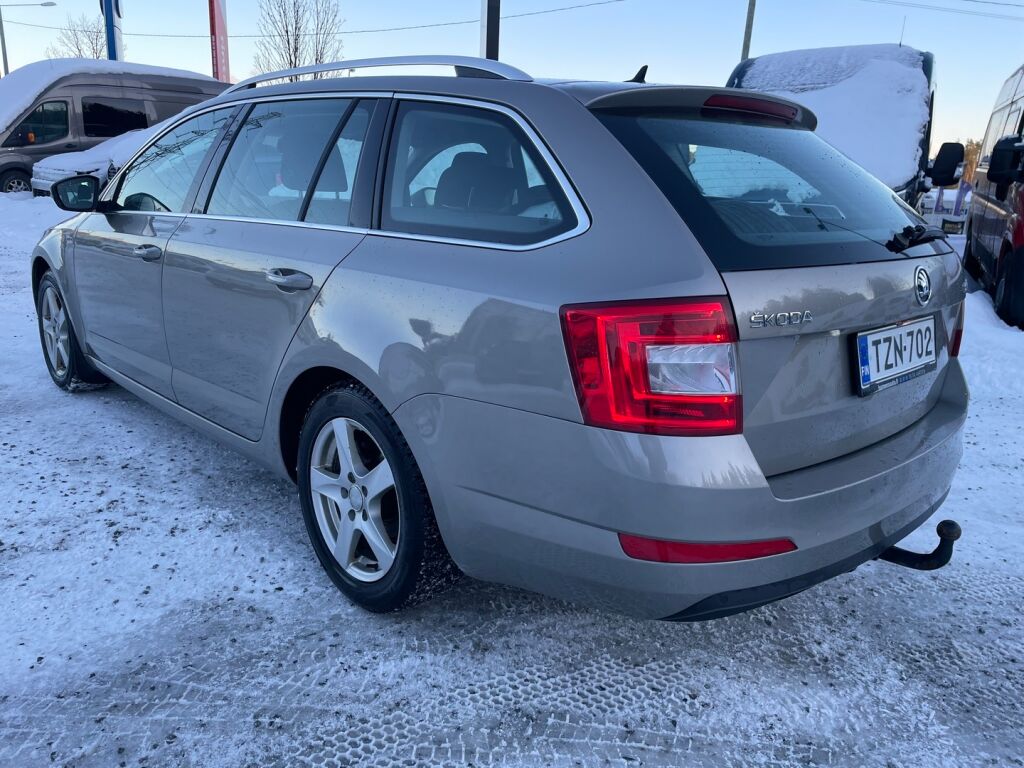 Skoda Octavia 2014 Ruskea (beige)