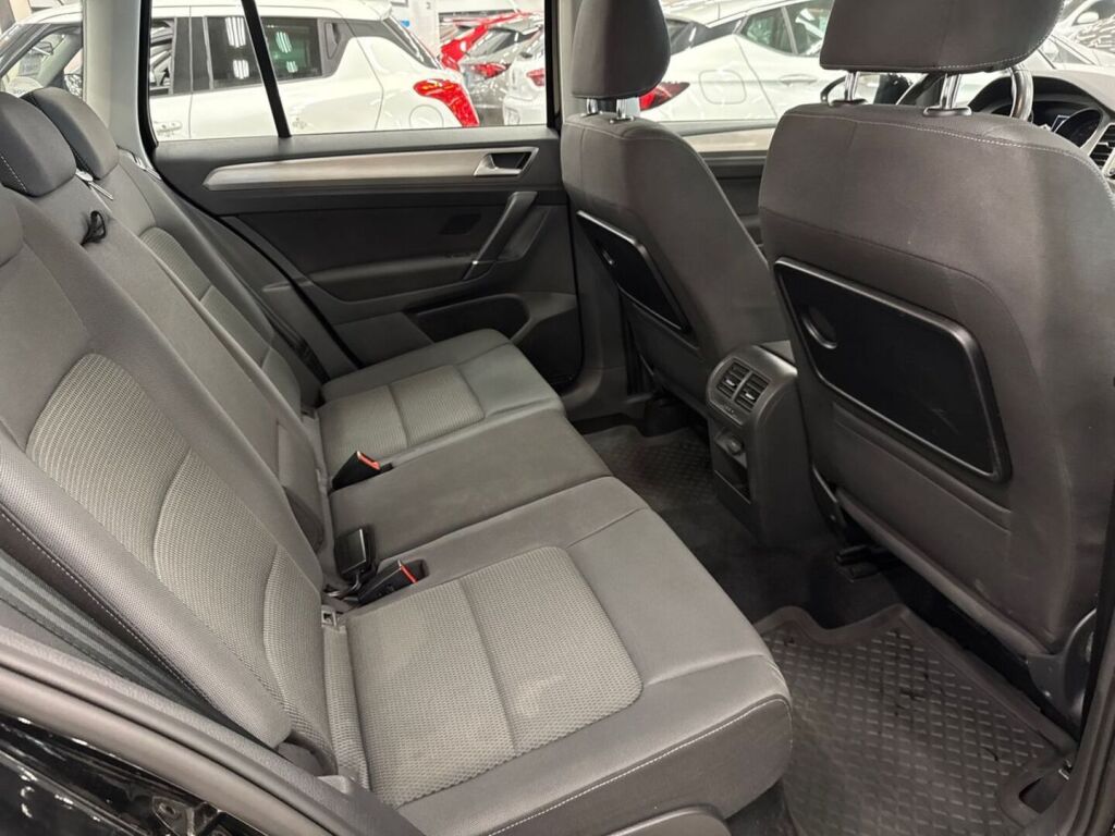 Volkswagen Golf Sportsvan 2014 Musta