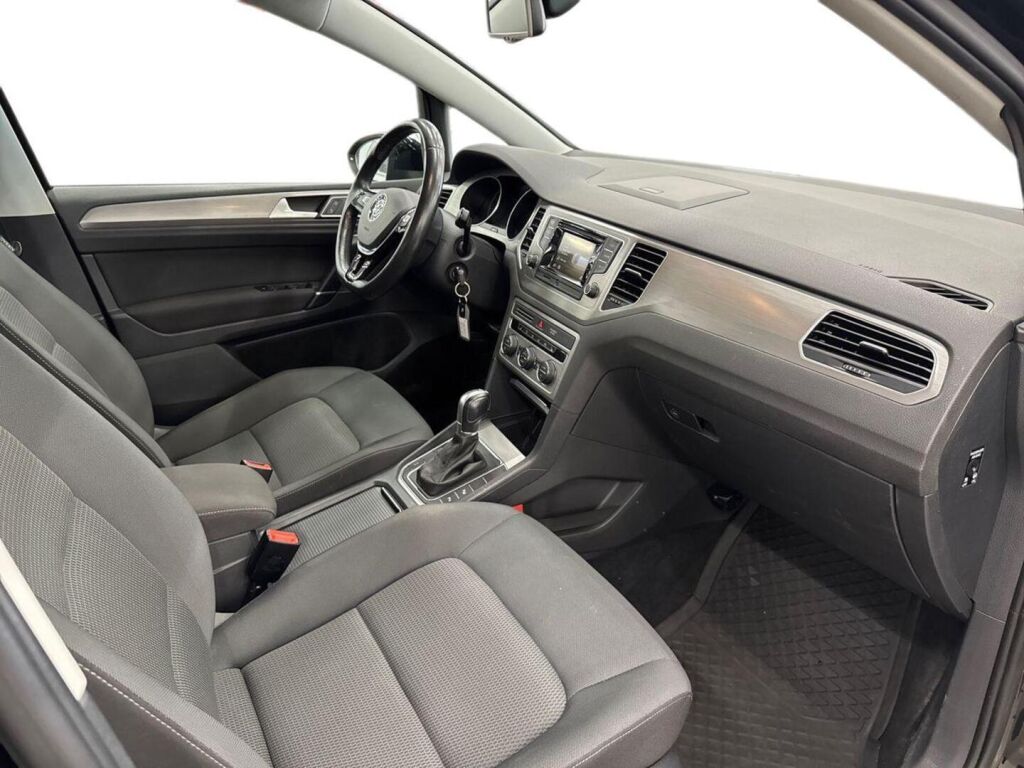Volkswagen Golf Sportsvan 2014 Musta