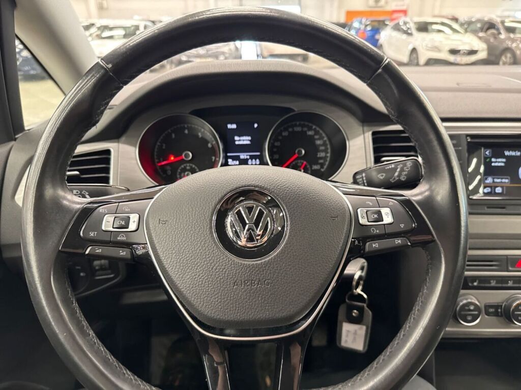 Volkswagen Golf Sportsvan 2014 Musta