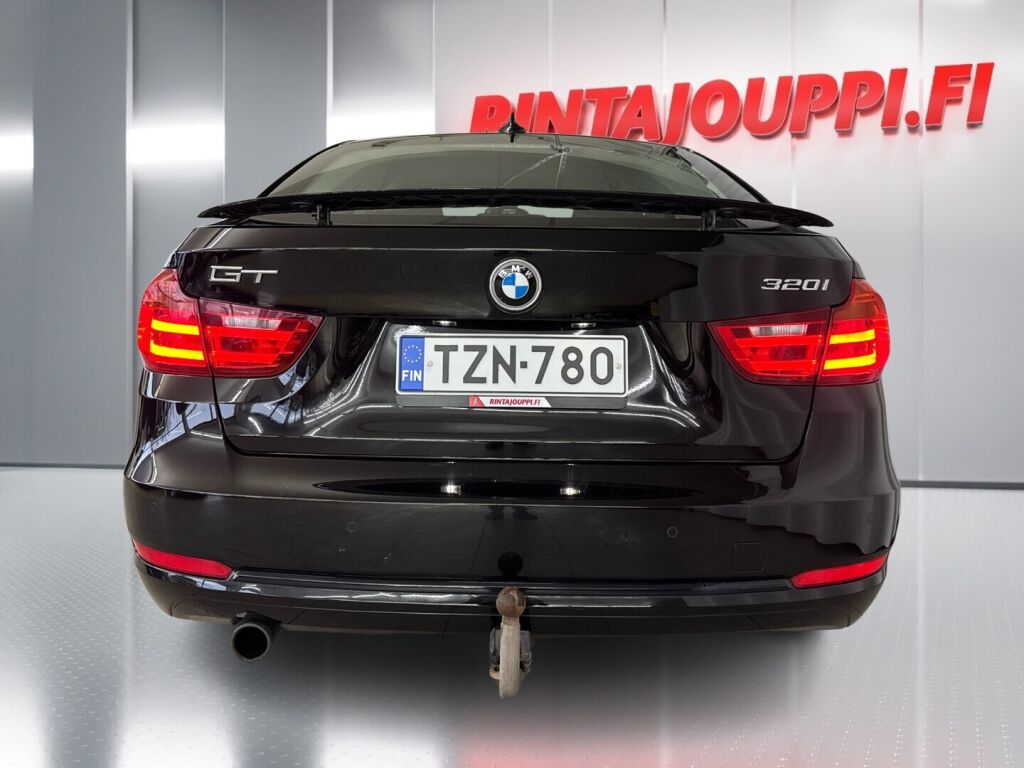 BMW 320 Gran Turismo 2015 Musta