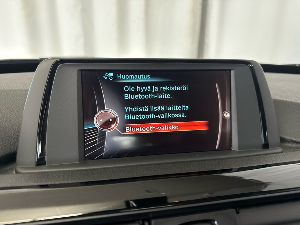 BMW 320 Gran Turismo 2015 Musta