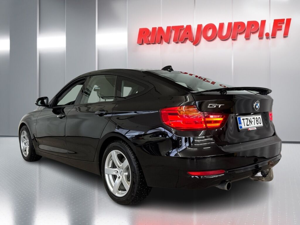 BMW 320 Gran Turismo 2015 Musta