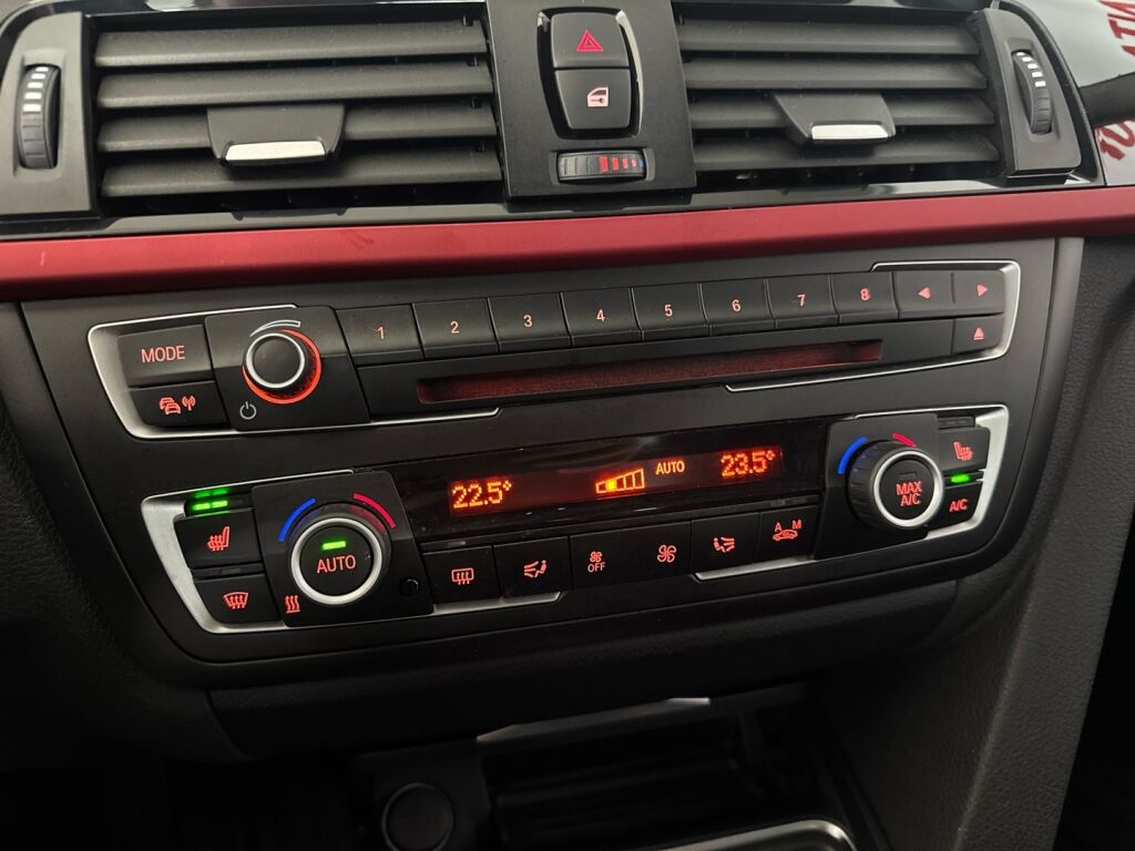 BMW 320 Gran Turismo 2015 Musta