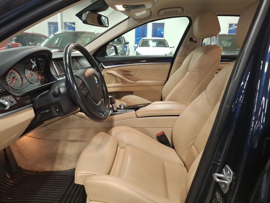 BMW 530 2015 Sininen
