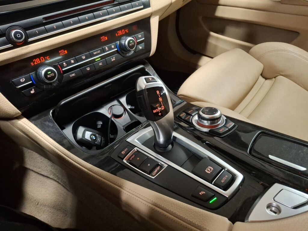 BMW 530 2015 Sininen