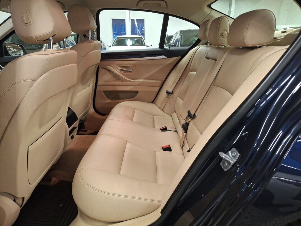 BMW 530 2015 Sininen