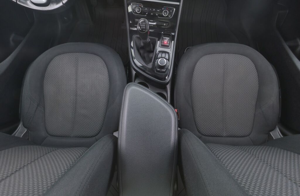 BMW 218 2014 Valkoinen