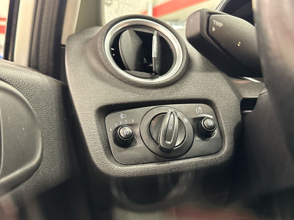 Ford Fiesta Van 2015 Harmaa