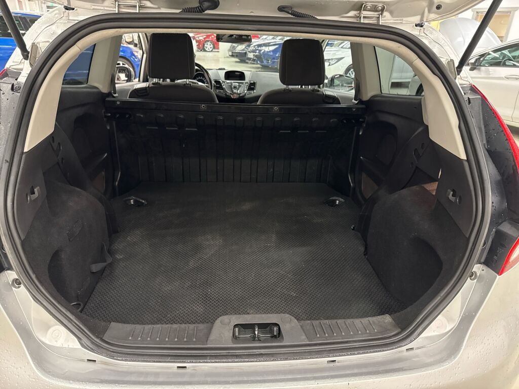 Ford Fiesta Van 2015 Harmaa