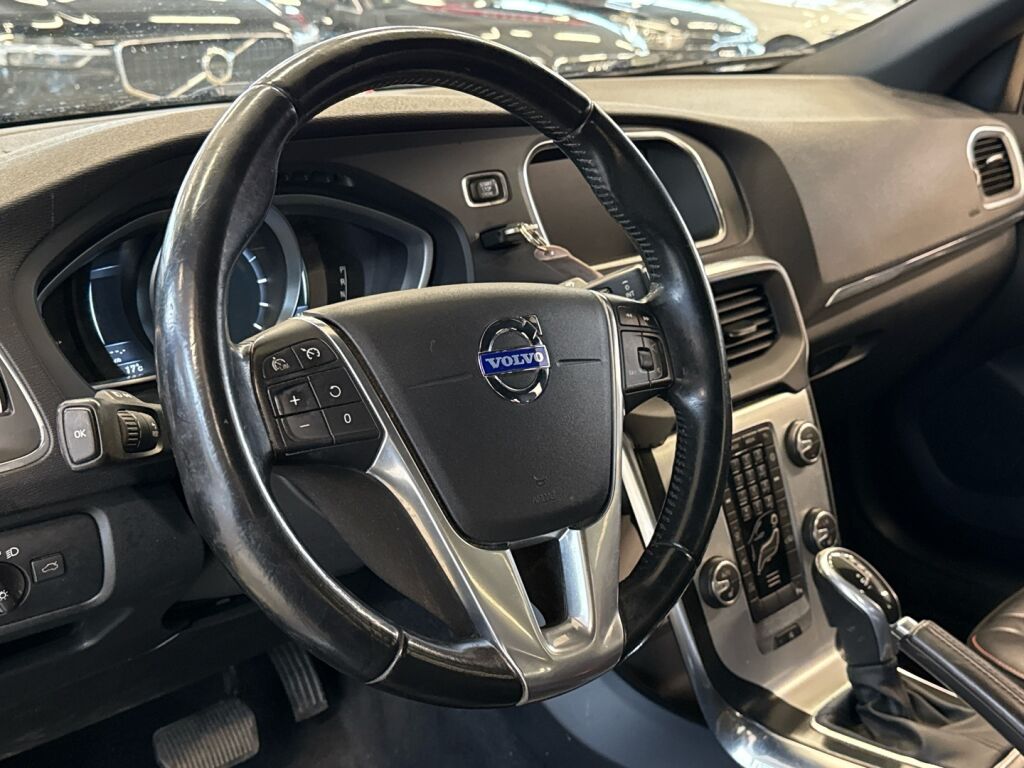 Volvo V40 2015 Sininen