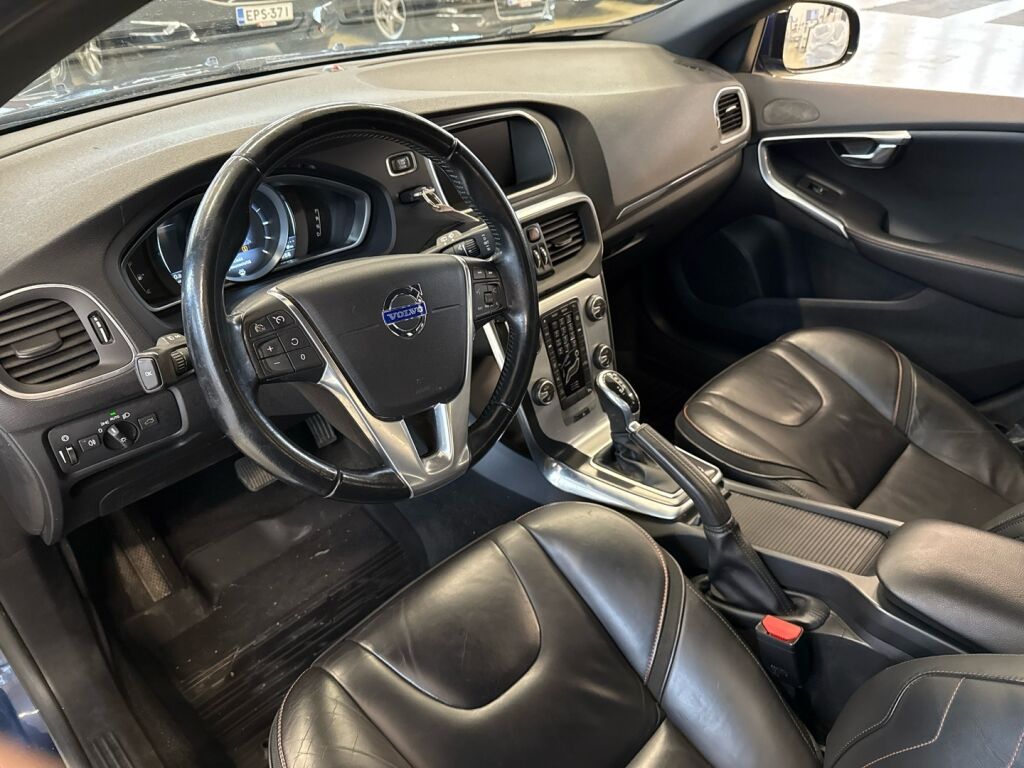 Volvo V40 2015 Sininen