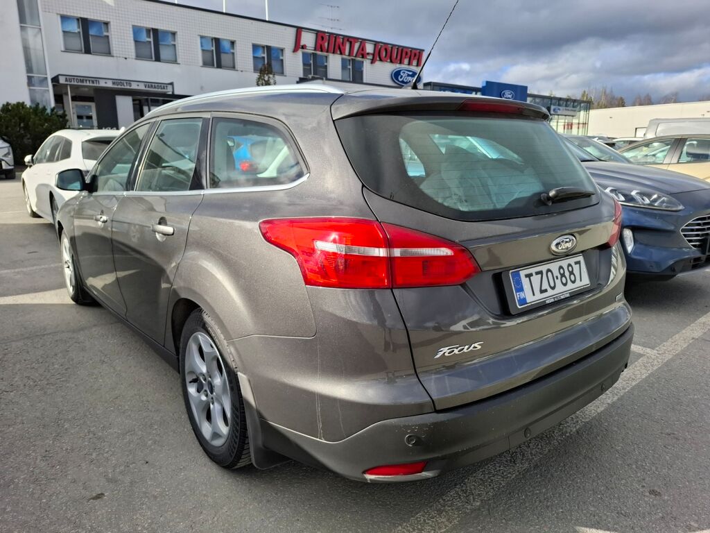 Ford Focus 2015 Harmaa