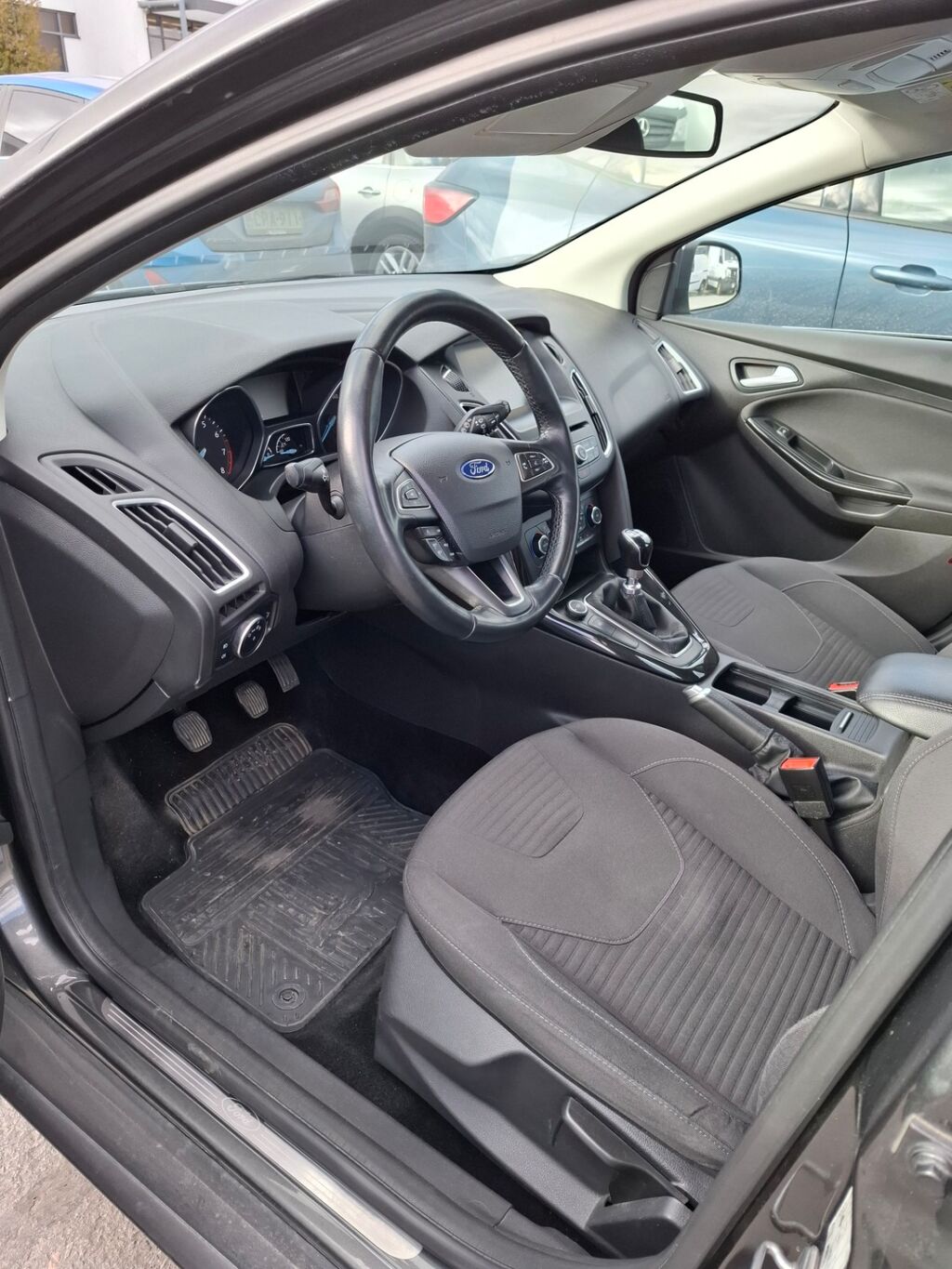 Ford Focus 2015 Harmaa