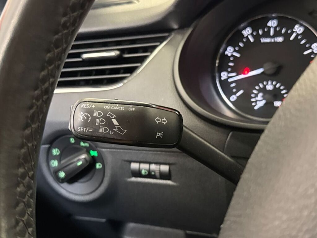 Skoda Octavia 2015 Valkoinen